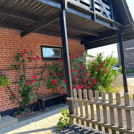5 Minute Walk To Lego House-2 Bedrooms With Balcony Garden View.loft Floor *