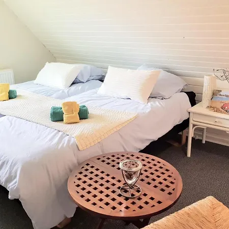 5 Minute Walk To Lego House-2 Bedrooms With Balcony Garden View.loft Floor * Billund